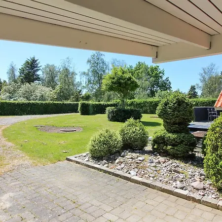 Holiday home Gretta - 400m From The Sea By Interhome